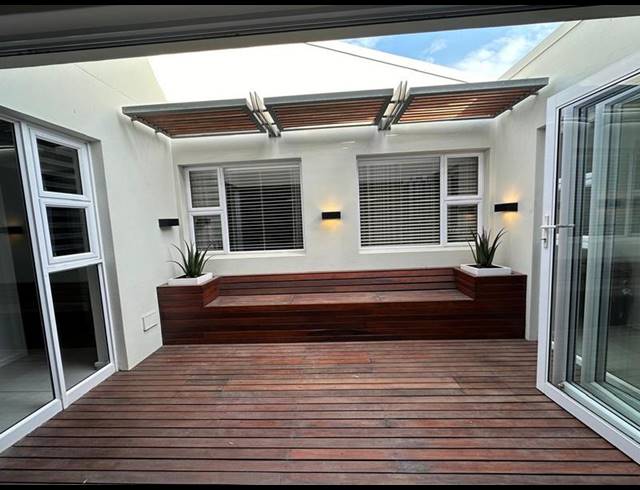 4 BEDROOM HOUSE FOR SALE IN LA LUCIA